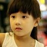 situs pay 4d Di sore hari, Su Ying membawa film gadis kecil itu ke sekolah untuk hang out.